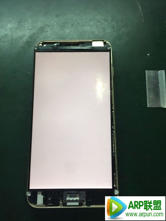 iPhone6 Plus��Ļ���˲����� �ְ��ֽ���ά��iPhone6 Plus��Ļ���˲����� �ְ��ֽ���ά��